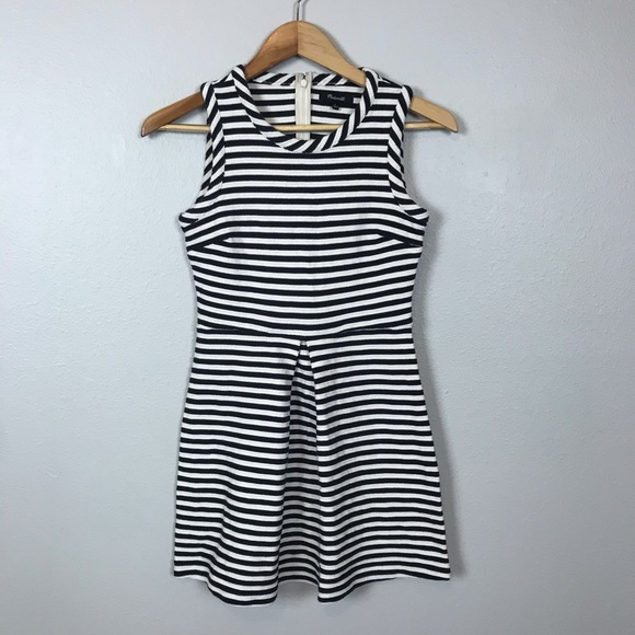 Madewell Dresses & Skirts - Madewell thick knit striped dress